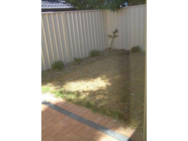 11/51 Third Avenue, Kelmscott WA 6111