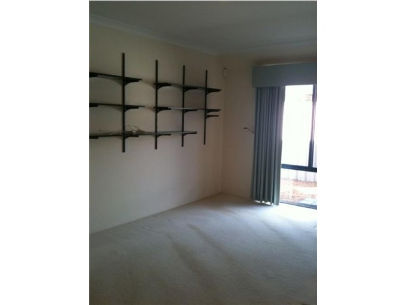 21 Engleswood Arcade, Canning Vale WA 6155