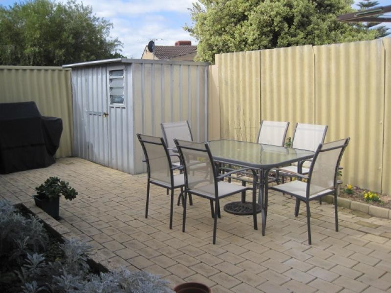 Unit 15/14 Hefron Street, Rockingham WA 6168