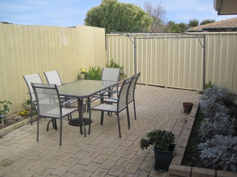 Unit 15/14 Hefron Street, Rockingham WA 6168