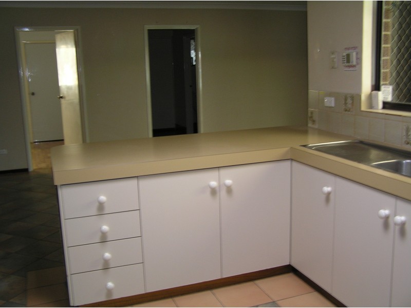 10 Saurel Way, Ferndale WA 6148