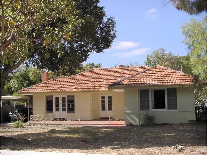 55 HOBBS AVENUE, Como WA 6152