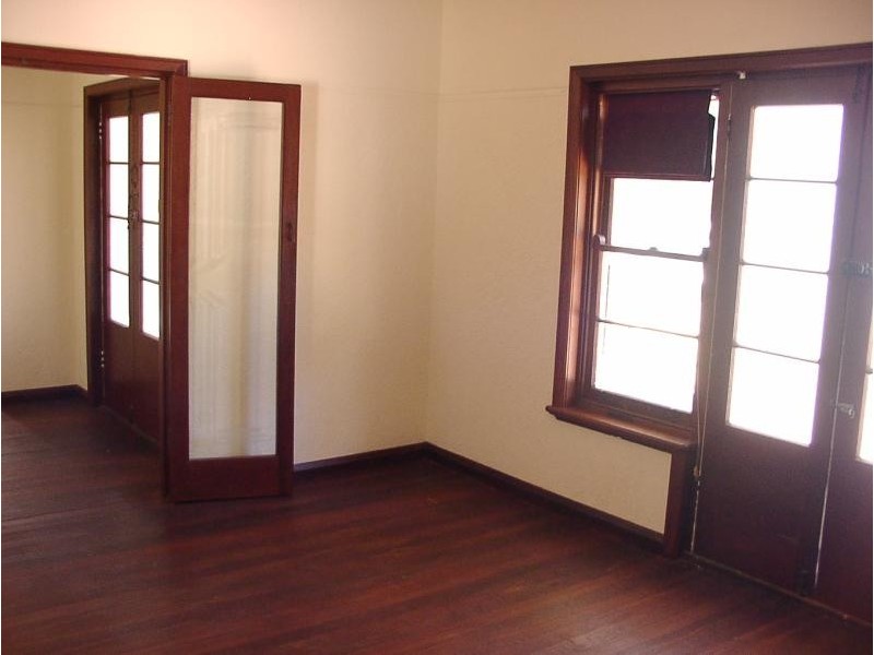 55 HOBBS AVENUE, Como WA 6152