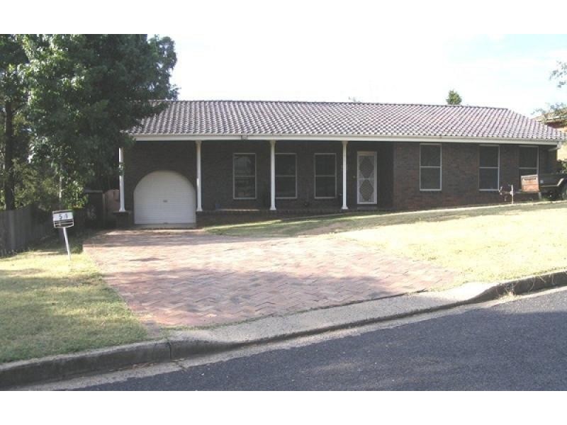 54 Alcheringa Road, Bathurst NSW 2795