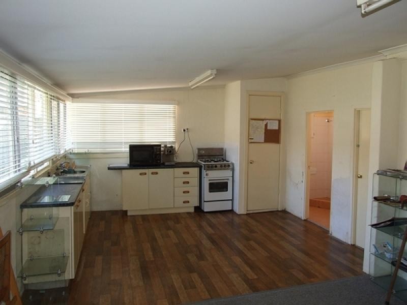 326 Howick Street, Bathurst NSW 2795