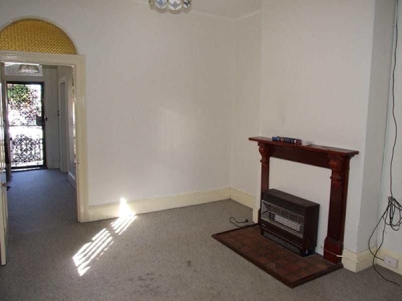 176 Piper Street, Bathurst NSW 2795