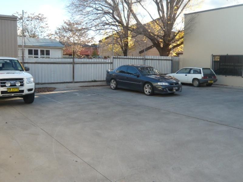 128 -130 Durham Street, Bathurst NSW 2795