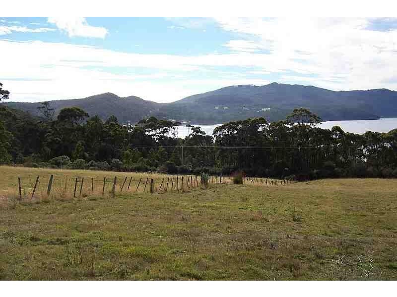 180 Blowhole Road, Eaglehawk Neck TAS 7179
