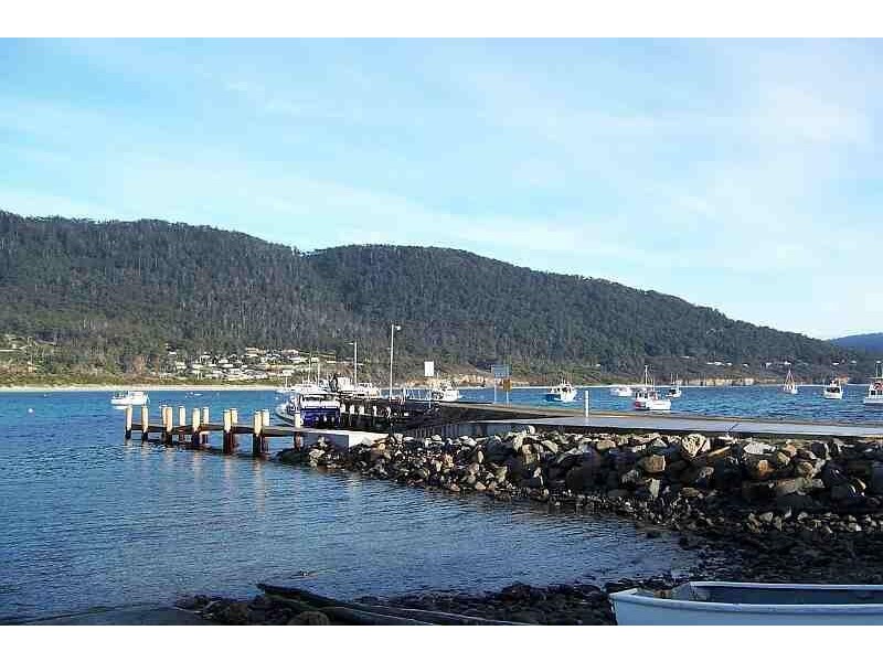 15 Tasmans Arch Road, Eaglehawk Neck TAS 7179