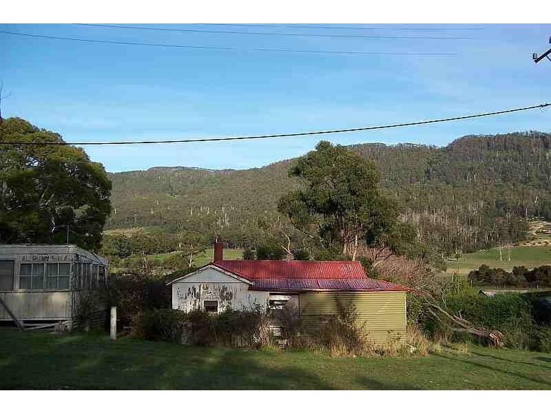 15 Tasmans Arch Road, Eaglehawk Neck TAS 7179