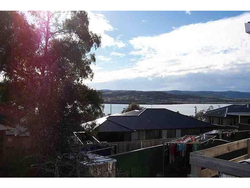 Unit 2/27 Reynolds Road, Midway Point TAS 7171