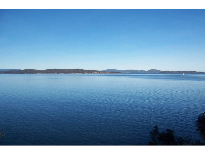 33 Linden Road, Primrose Sands TAS 7173