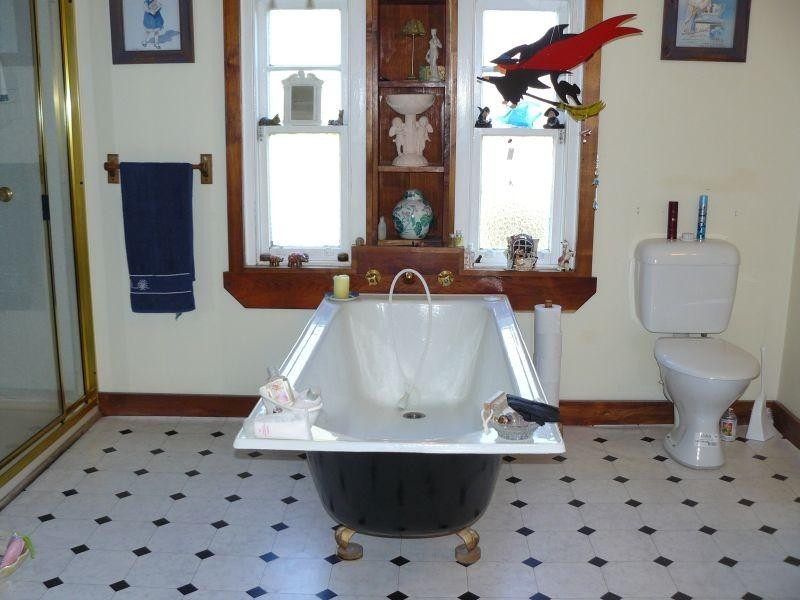 120 Arthur Highway, Dunalley TAS 7177