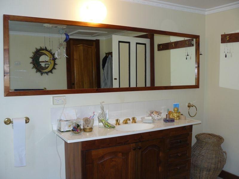 120 Arthur Highway, Dunalley TAS 7177