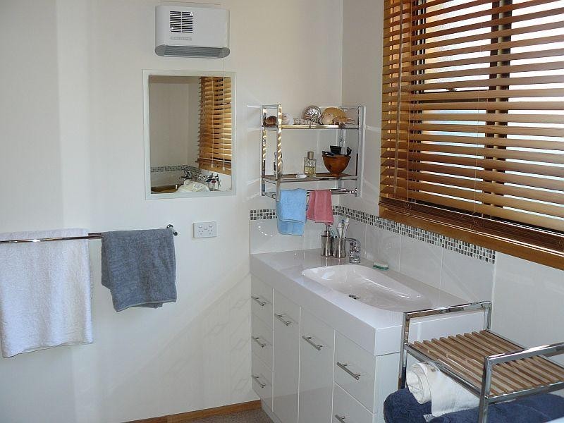 17 Peppermint Drive, White Beach TAS 7184