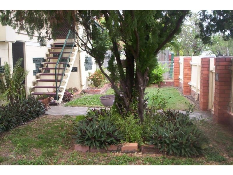 35 Ninth Ave, Railway Estate QLD 4810