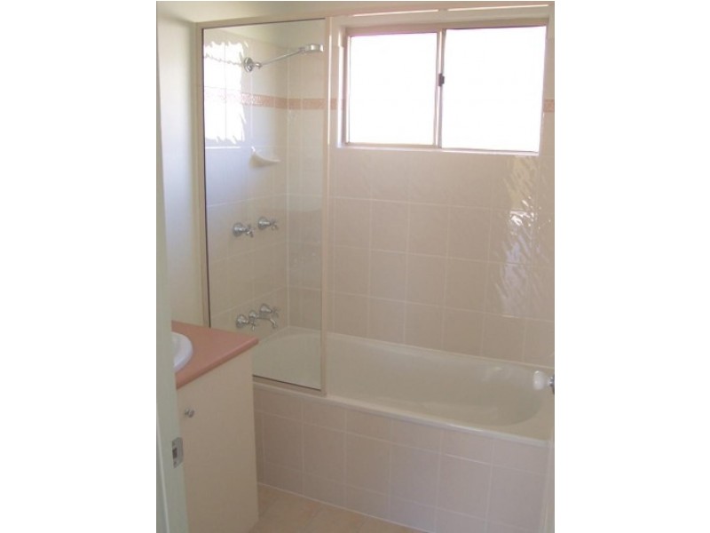 12 Hilton Way, Mount Louisa QLD 4814