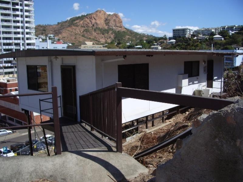 7 Hamilton Street, Townsville City QLD 4810