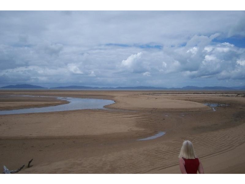 2 Taylors Beach Road, Halifax QLD 4850