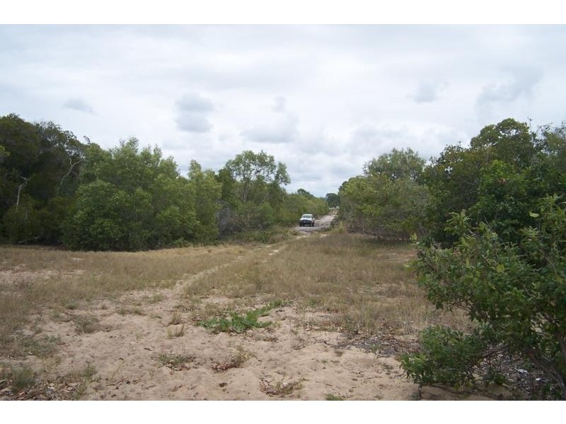 2 Taylors Beach Road, Halifax QLD 4850