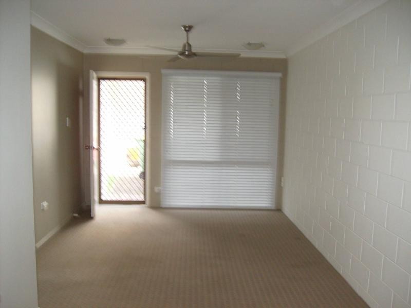Unit 4/9 Diprose Street, Pimlico QLD 4812