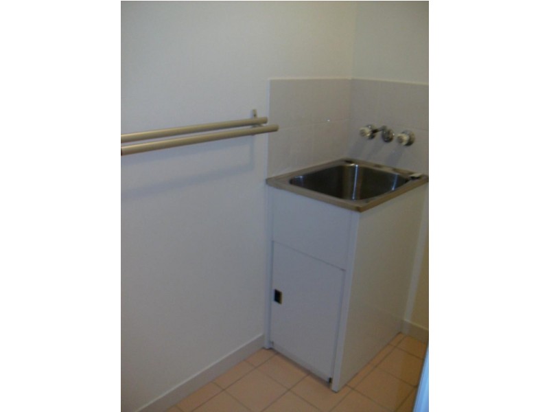 Unit 1/9 Diprose Street, Pimlico QLD 4812