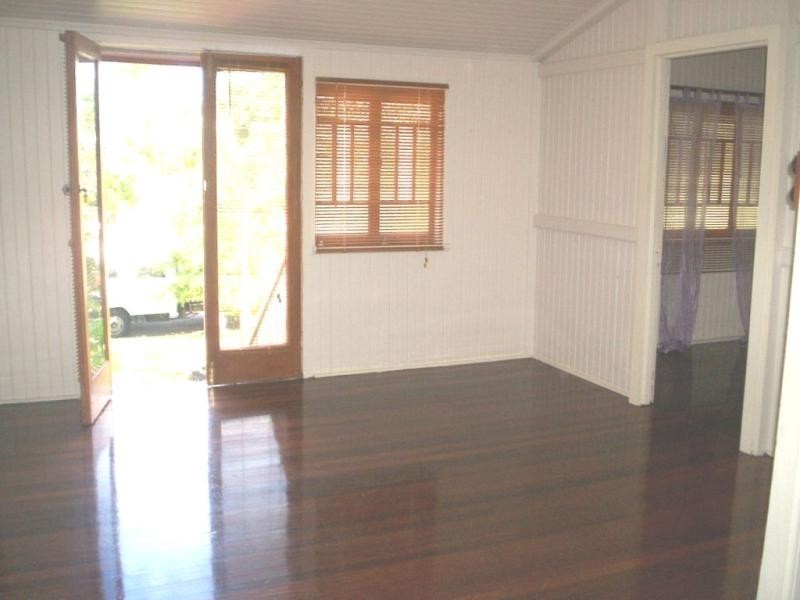 6 Second Avenue, Railway Estate QLD 4810