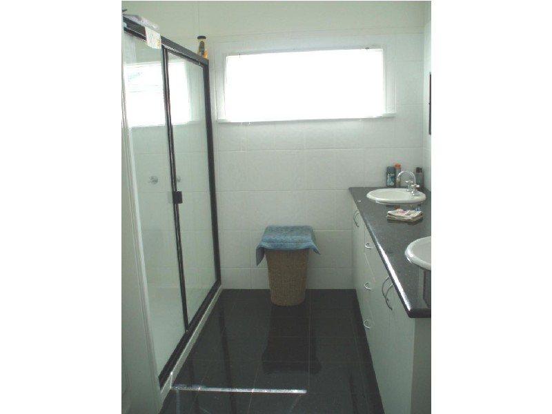 24 NINTH AVENUE, Railway Estate QLD 4810