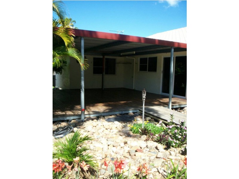 2 Hickory Court, Bushland Beach QLD 4818