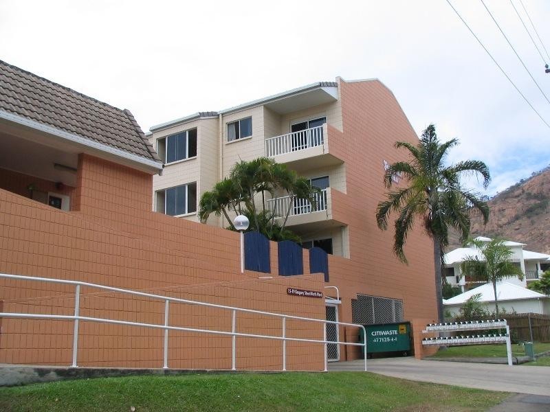 122/15-19 Gregory Street, North Ward QLD 4810