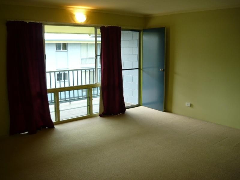 Apartment 18/109 The Strand, North Ward QLD 4810