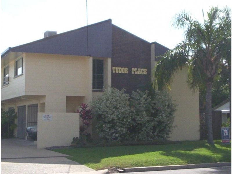 1/17 Gladstone Street, Pimlico QLD 4812