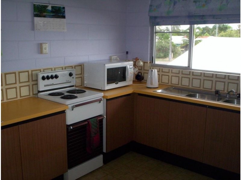 1/17 Gladstone Street, Pimlico QLD 4812