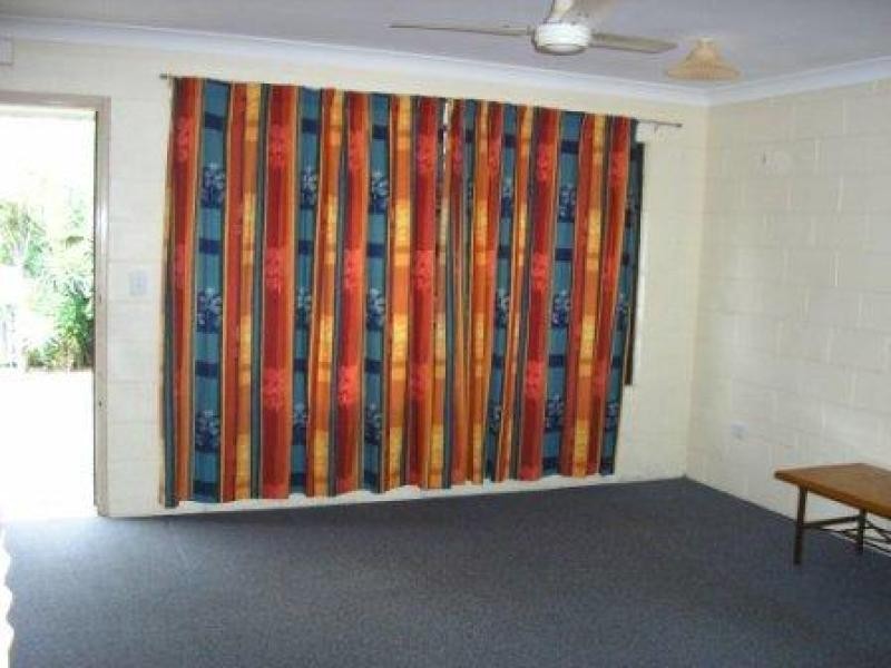 Unit 2/16 Margaret Street, West End QLD 4810