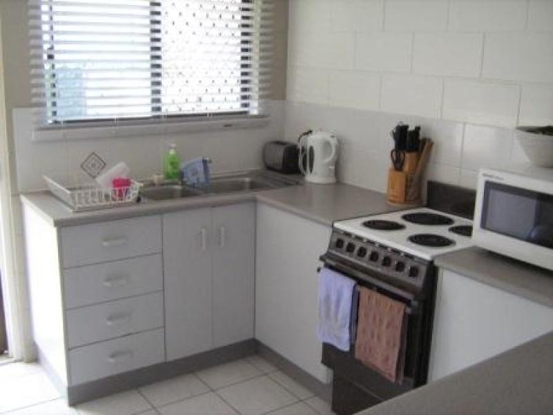 Unit 2/9 Diprose Street, Pimlico QLD 4812