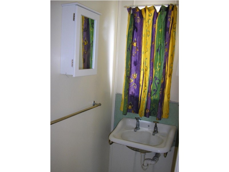 Apartment 1/10 Carter Street, North Ward QLD 4810