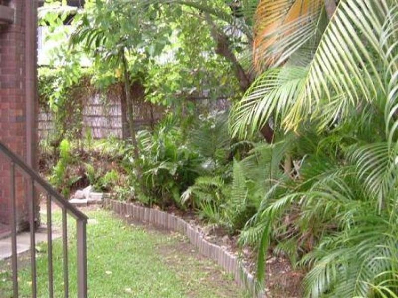 12/16 “DAKOTA VILLAS” Old Common Road, Belgian Gardens QLD 4810