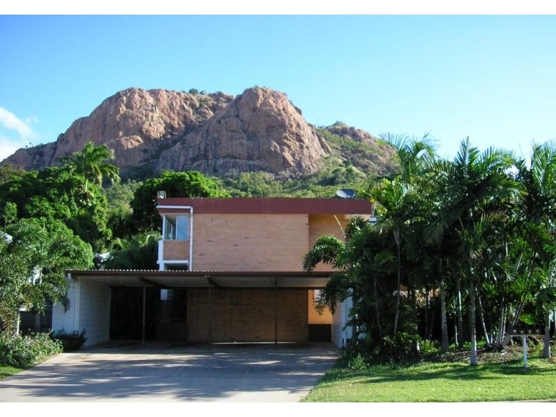 Unit 4/32 Paxton Street, North Ward QLD 4810