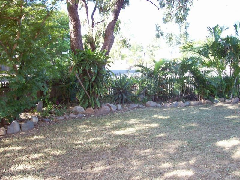 2 Blaxland Street, Vincent QLD 4814
