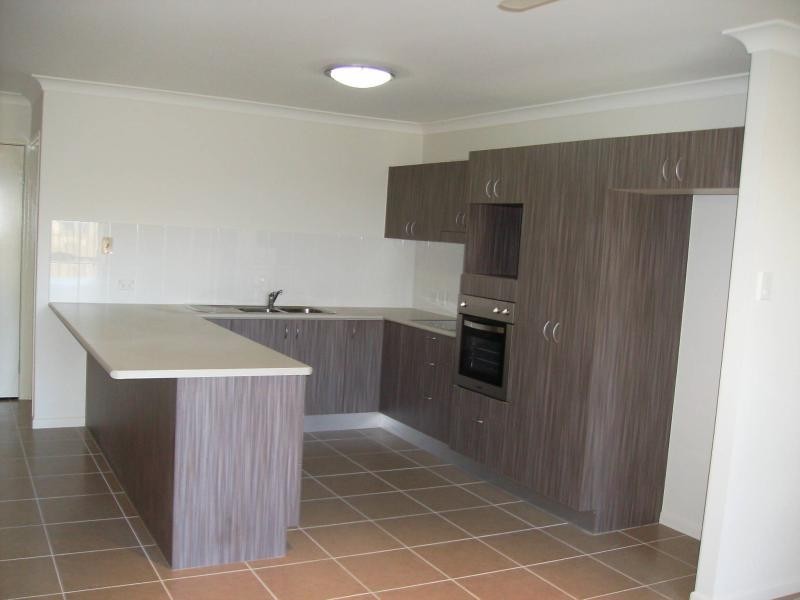 6 Meridian Court, Burdell QLD 4818