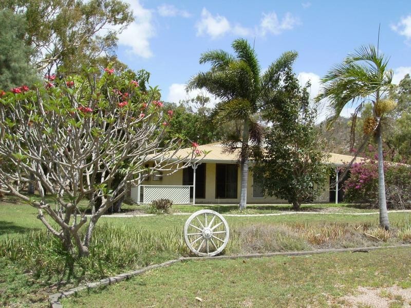 2 Brady Road, Oak Valley QLD 4811