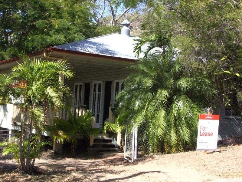 9 Stuart Street, North Ward QLD 4810