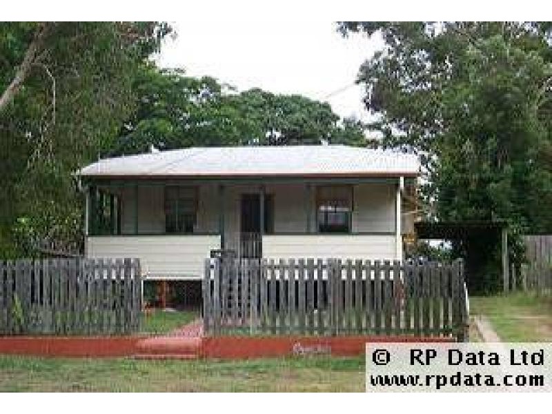 24 HUBERT STREET, South Townsville QLD 4810