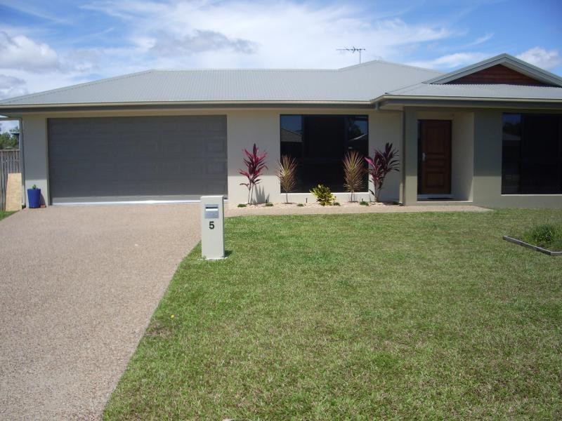 5 Fitzallan Street, Bushland Beach QLD 4818