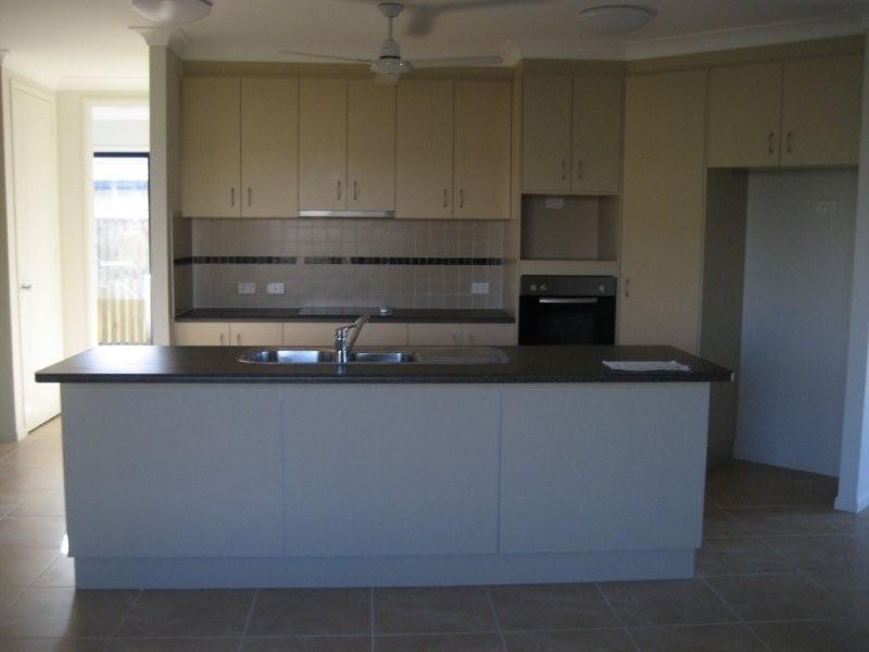 5 Fitzallan Street, Bushland Beach QLD 4818