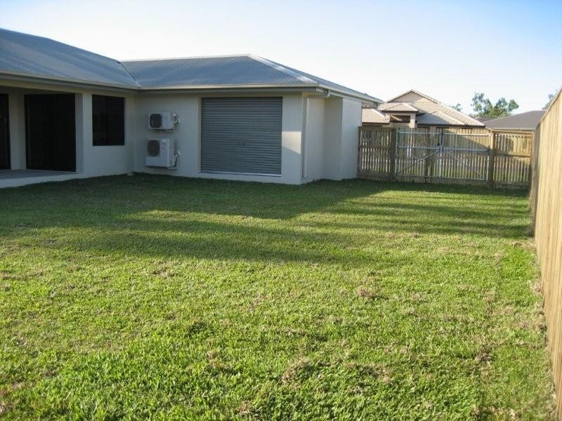 5 Fitzallan Street, Bushland Beach QLD 4818