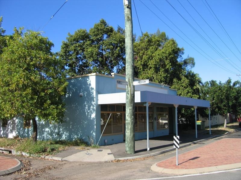 39 ALLEN STREET, South Townsville QLD 4810