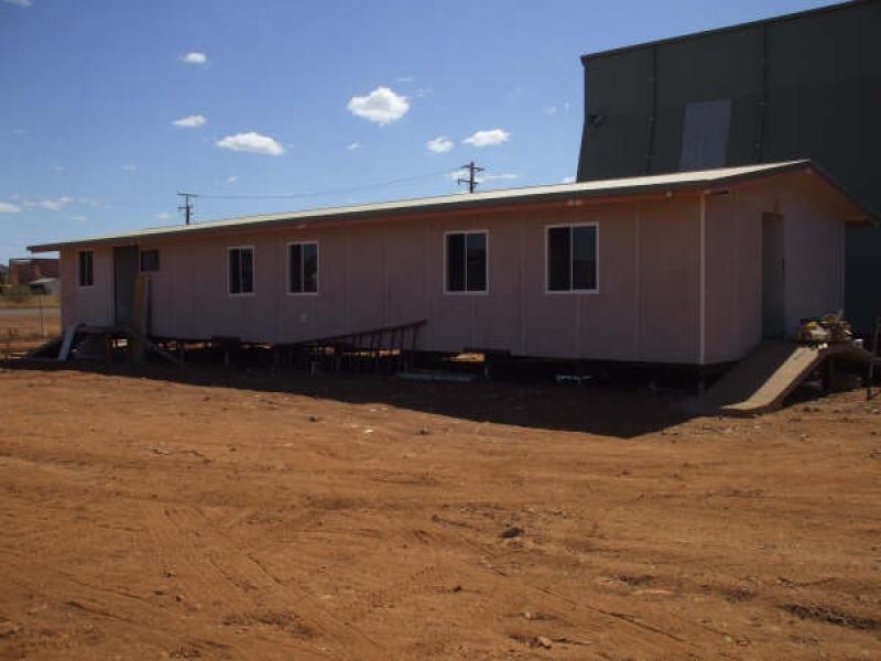 2 NORTHRIDGE ROAD, Mount Isa QLD 4825