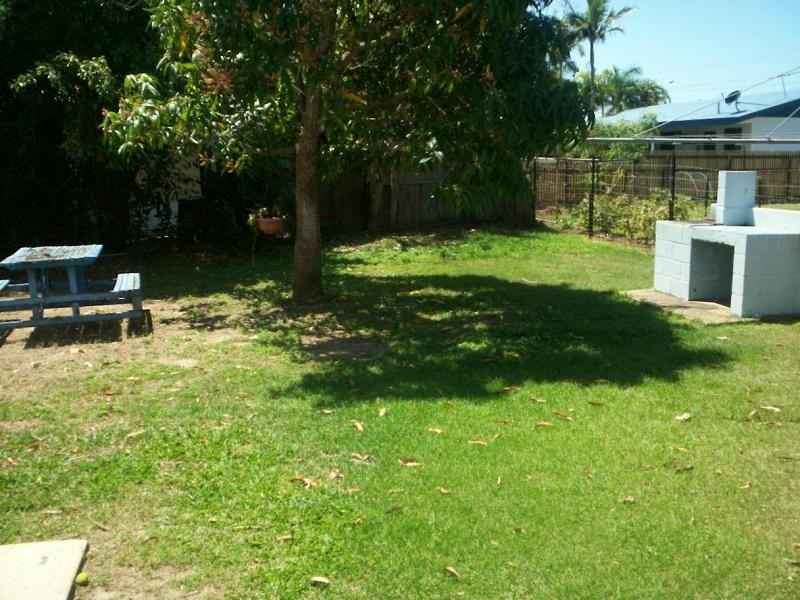 Unit 1/18 Mathiesen Street, Cranbrook QLD 4814