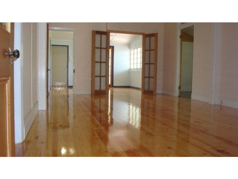 5 Bundock, North Ward QLD 4810